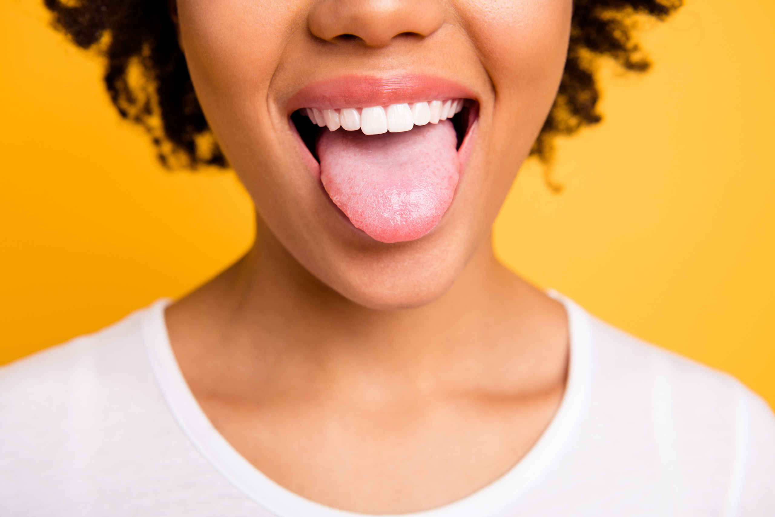 Tu lengua también necesita atención: así puedes cuidarla